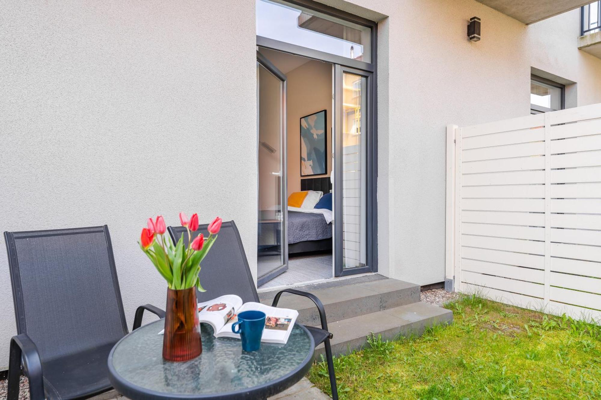Ind.U Apartamenty Kolobrzeg Exterior photo